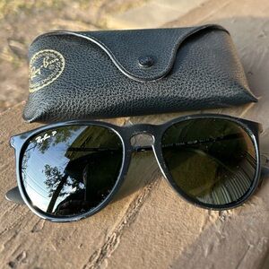 Ray-Ban Classic Black Sunglasses with Leather Case